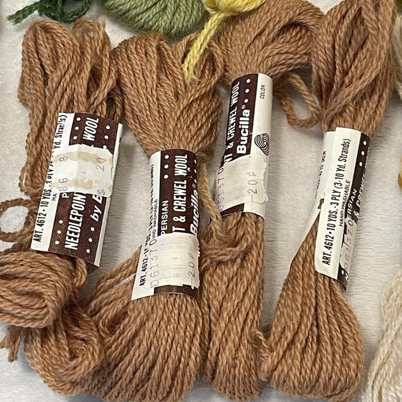 Vintage Bucilla Needlepoint And Crewel 100% Virgin Wool Persian Assorted Colors - Picture 2 of 11